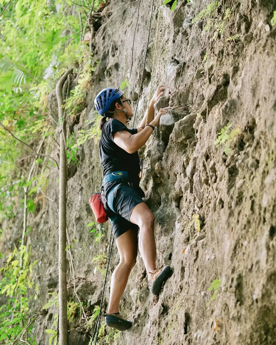 Rock Climbing at Pulisanbay coastline