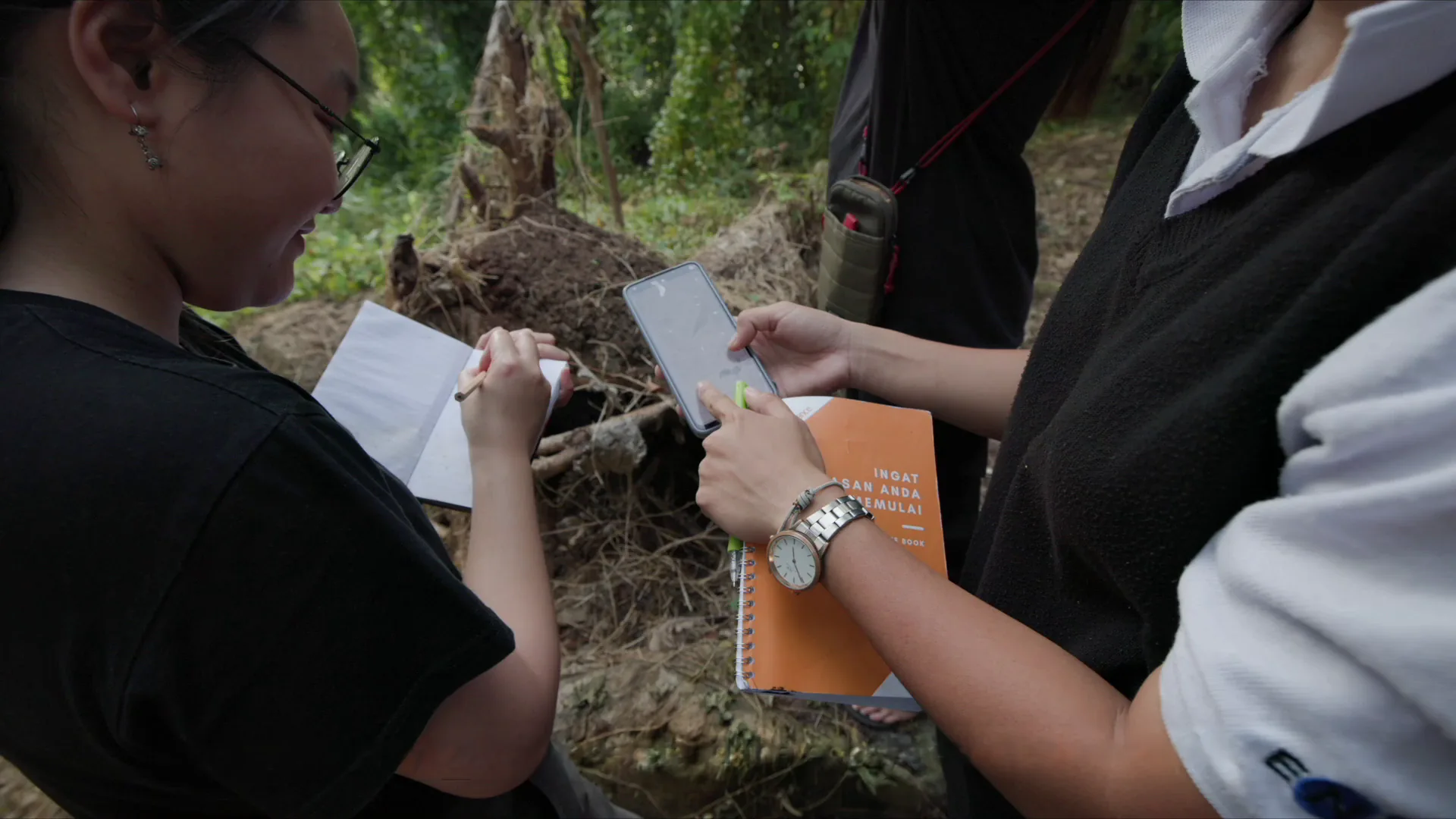 Camera trap research at Pulisanbay