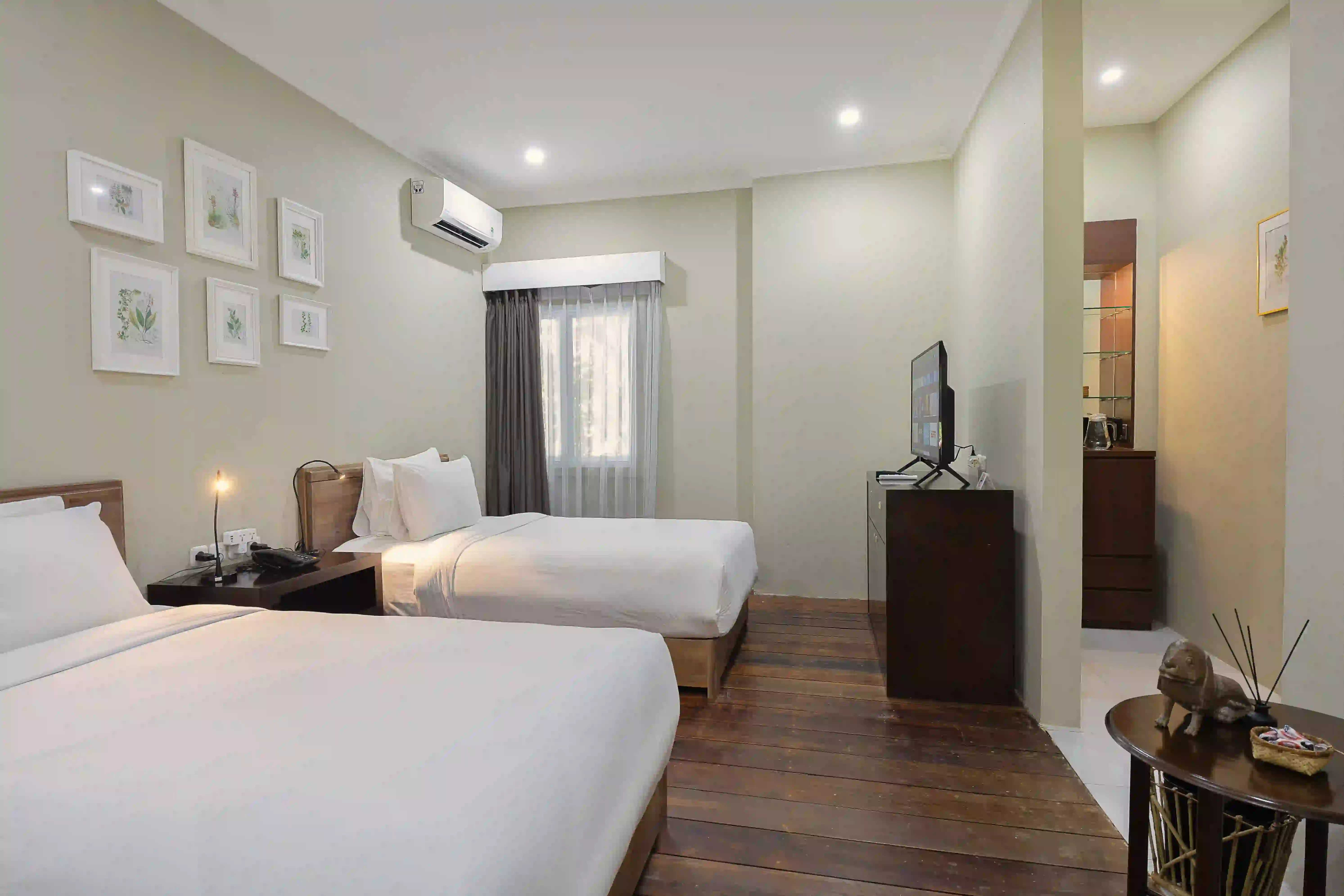 Club Room Comfortable Bedding