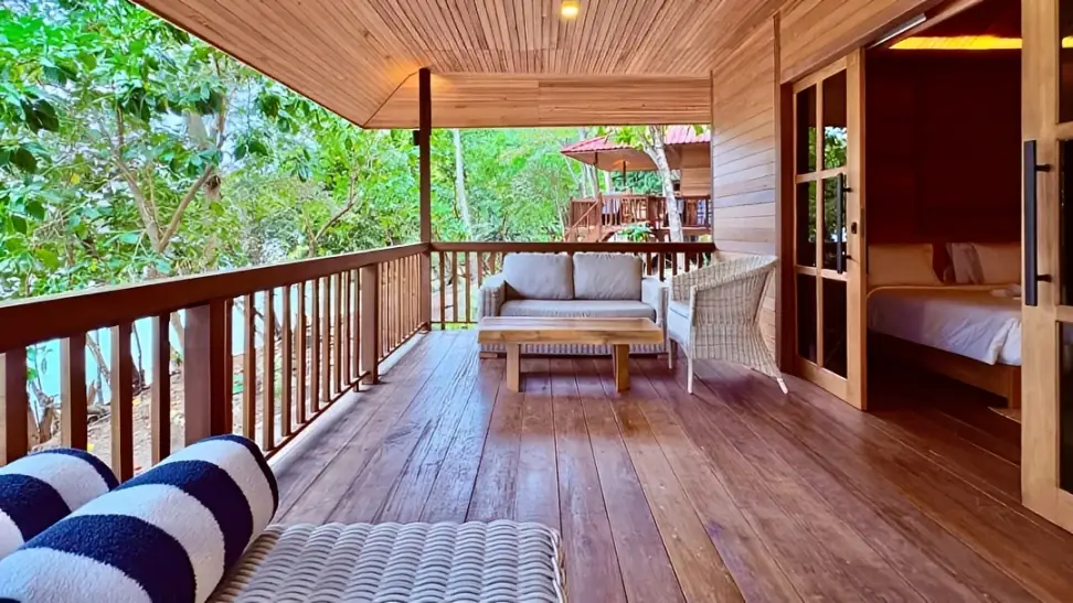 Upper Bungalow Balcony Seating